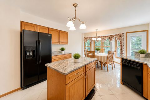 Tiny photo for 245 Southfield Drive, Vernon Hills, IL 60061 (MLS # 12662016)