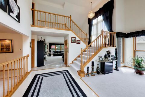 Tiny photo for 245 Southfield Drive, Vernon Hills, IL 60061 (MLS # 12662016)