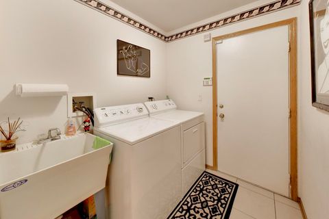 Tiny photo for 245 Southfield Drive, Vernon Hills, IL 60061 (MLS # 12662016)