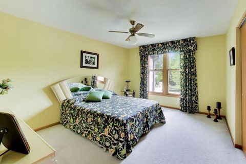 Tiny photo for 245 Southfield Drive, Vernon Hills, IL 60061 (MLS # 12662016)