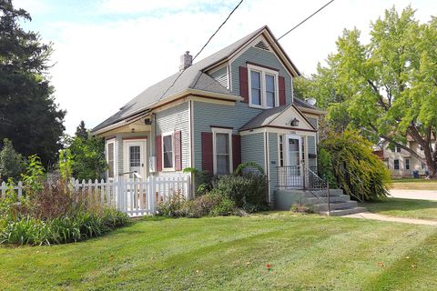 1246 Wauponsee Street Morris IL 60450