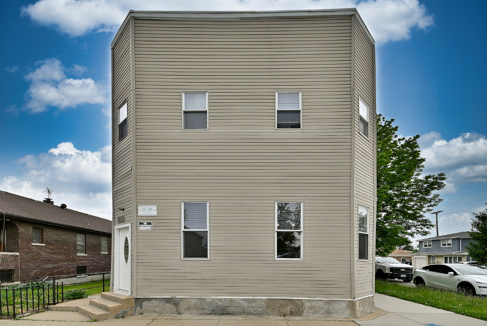 3324 E 136TH Street