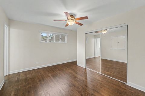 Tiny photo for 218 N Louis Street, Mount Prospect, IL 60056 (MLS # 12631971)