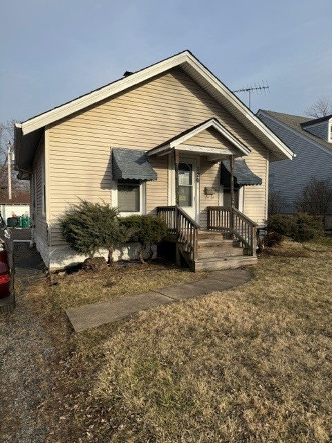 Tiny photo for 126 Peale Street, Joliet, IL 60433 (MLS # 12761397)
