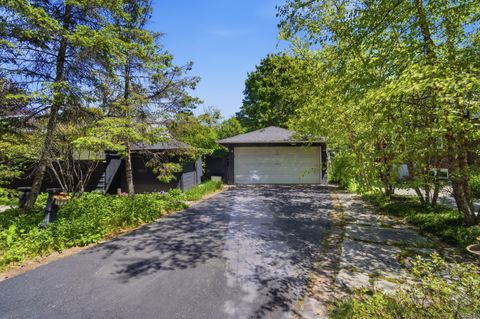Tiny photo for 1184 Wade Street, Highland Park, IL 60035 (MLS # 12647511)