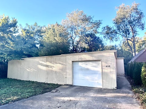 Photo of 408 W Florida Avenue, Urbana, IL 61801 (MLS # 12775533)