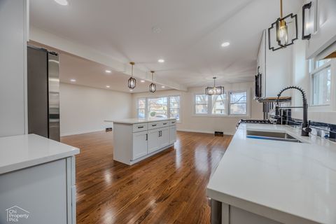 Tiny photo for Evanston, IL 60202 (MLS # 12585336)