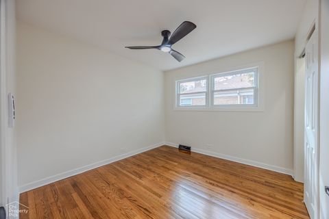 Tiny photo for Evanston, IL 60202 (MLS # 12585336)