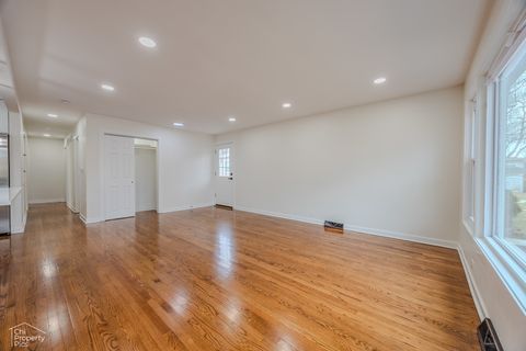 Tiny photo for Evanston, IL 60202 (MLS # 12585336)