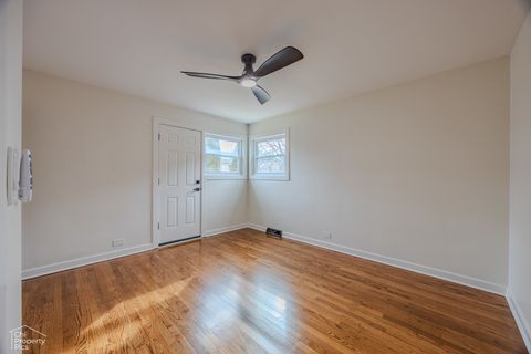 Tiny photo for Evanston, IL 60202 (MLS # 12585336)