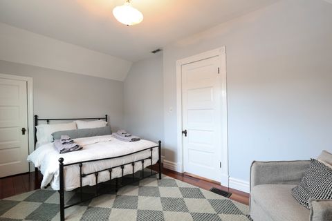 Tiny photo for 812 Augusta Street, Oak Park, IL 60302 (MLS # 12595791)