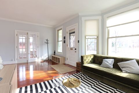 Tiny photo for 812 Augusta Street, Oak Park, IL 60302 (MLS # 12595791)