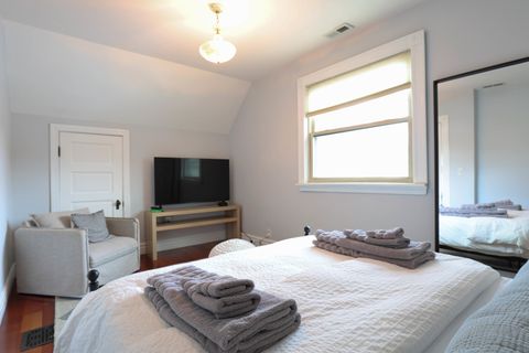 Tiny photo for 812 Augusta Street, Oak Park, IL 60302 (MLS # 12595791)