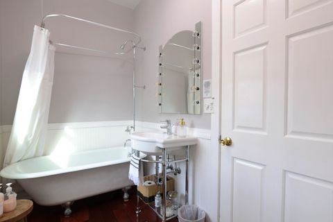 Tiny photo for 812 Augusta Street, Oak Park, IL 60302 (MLS # 12595791)