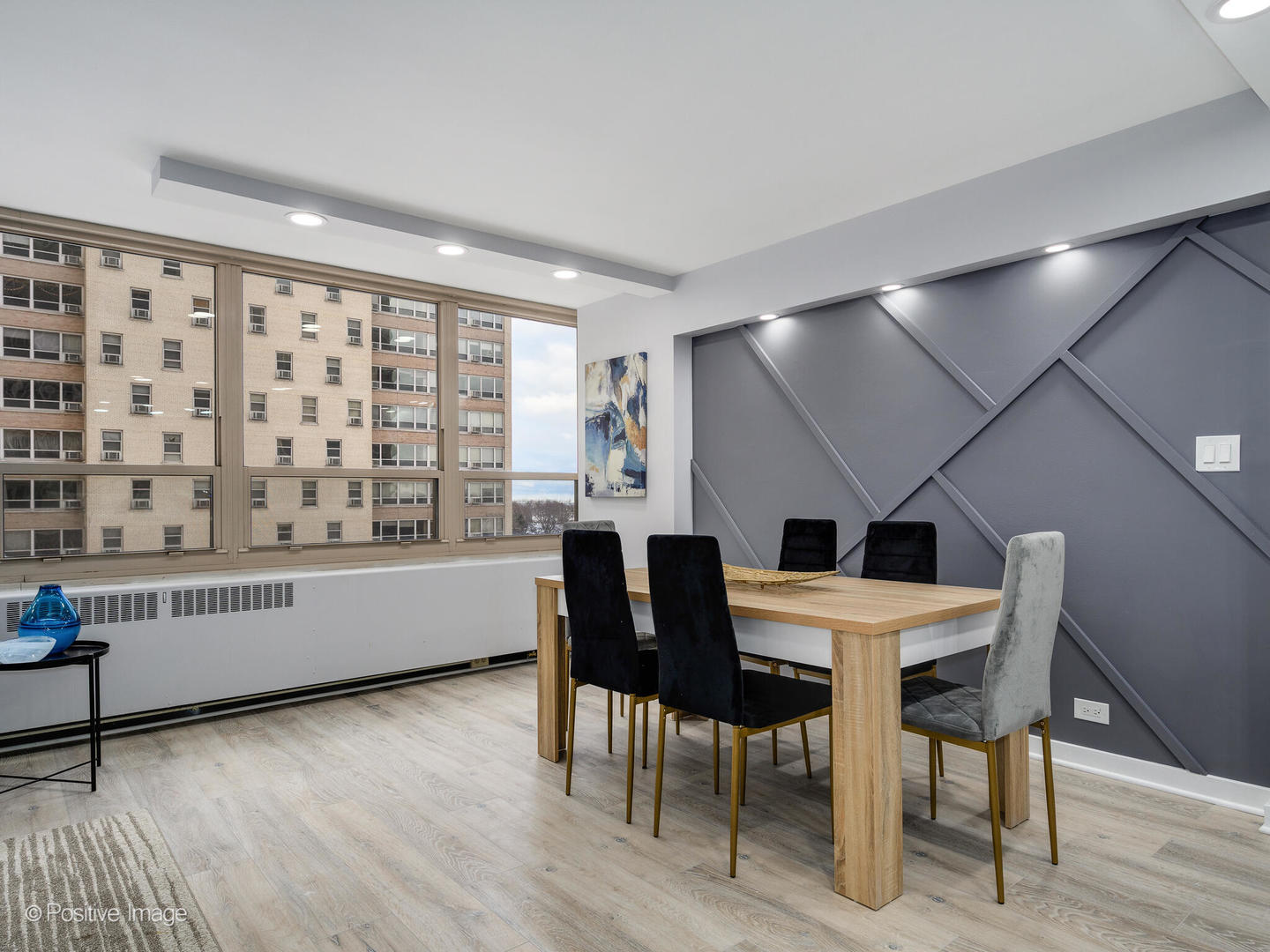 3950 N Lake Shore Drive 724