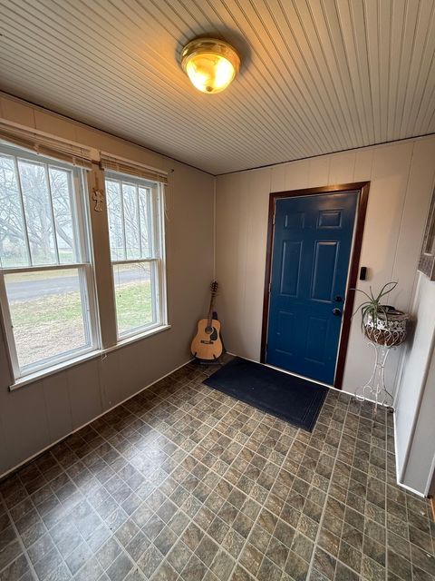 Tiny photo for 300 Holcomb Avenue, Milledgeville, IL 61051 (MLS # 12610375)