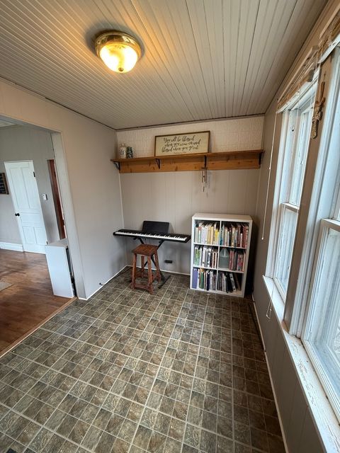 Tiny photo for 300 Holcomb Avenue, Milledgeville, IL 61051 (MLS # 12610375)