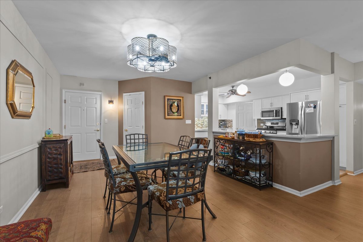 9200 N East Prairie Road 203