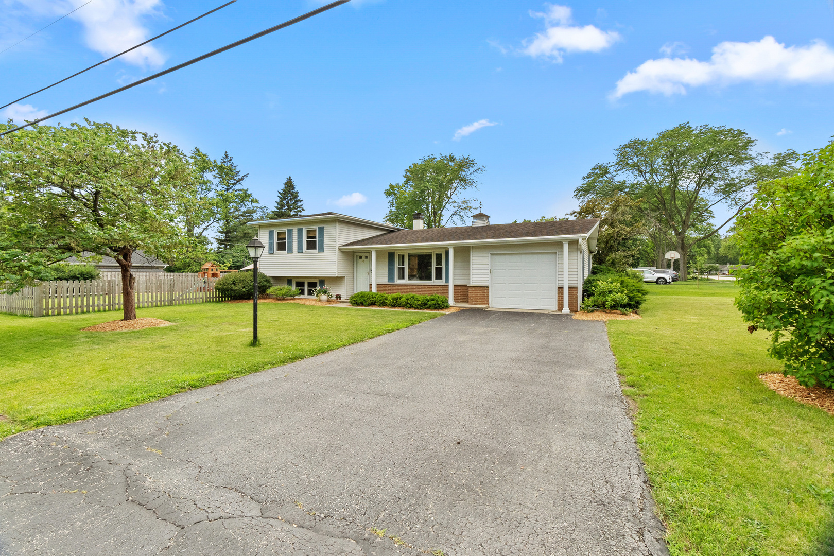 3S430 Osage Drive