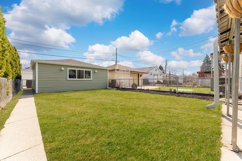 Tiny photo for 2619 Home Avenue, Berwyn, IL 60402 (MLS # 12608664)