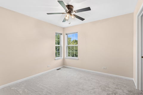 Tiny photo for 135 Tanglewood Drive, Glen Ellyn, IL 60137 (MLS # 12748877)
