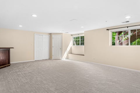 Tiny photo for 135 Tanglewood Drive, Glen Ellyn, IL 60137 (MLS # 12748877)