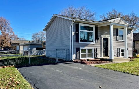 Tiny photo for 16701 Highview Avenue, Orland Hills, IL 60487 (MLS # 12485361)