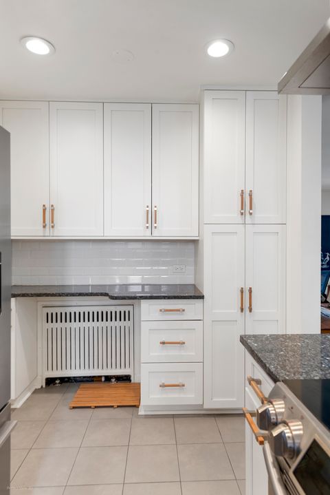 Tiny photo for 1408 Hinman Avenue #2, Evanston, IL 60201 (MLS # 12494103)