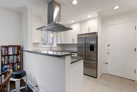 Tiny photo for 1408 Hinman Avenue #2, Evanston, IL 60201 (MLS # 12494103)