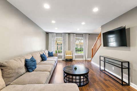 Tiny photo for 1559 Laurel Oaks Drive, Streamwood, IL 60107 (MLS # 12720138)