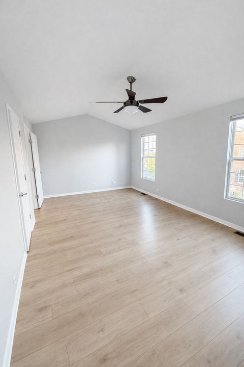 Tiny photo for 2303 Neubauer Circle, Lindenhurst, IL 60046 (MLS # 12585067)