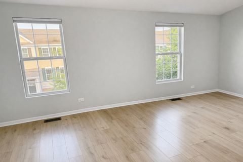 Tiny photo for 2303 Neubauer Circle, Lindenhurst, IL 60046 (MLS # 12585067)