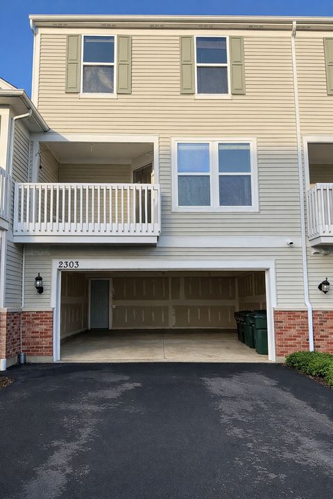 Tiny photo for 2303 Neubauer Circle, Lindenhurst, IL 60046 (MLS # 12585067)