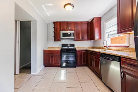 Tiny photo for 8022 42nd Street, Lyons, IL 60534 (MLS # 12657785)