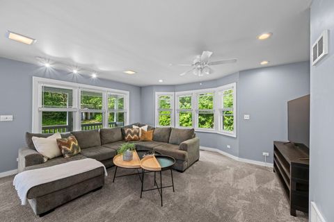 Tiny photo for 331 E Russell Street, Barrington, IL 60010 (MLS # 12659231)