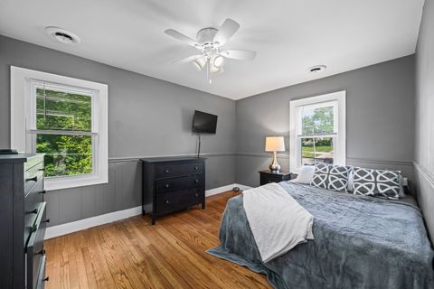 Tiny photo for 331 E Russell Street, Barrington, IL 60010 (MLS # 12659231)