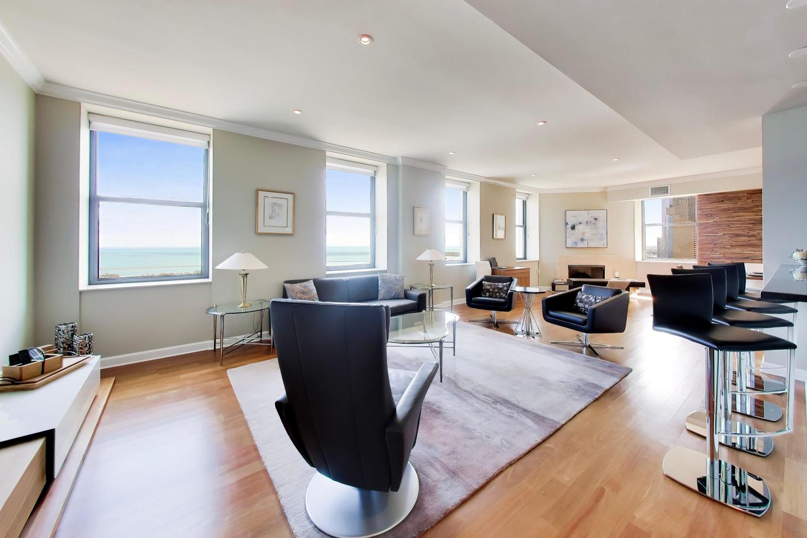 310 S MICHIGAN Avenue 1705