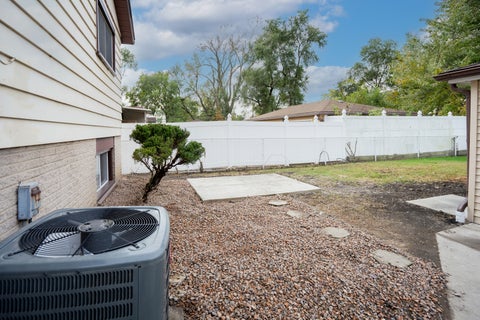Tiny photo for 16400 Paulina Avenue, Markham, IL 60428 (MLS # 12789292)