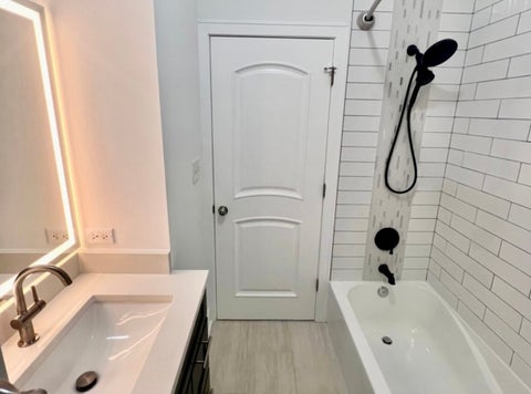 Tiny photo for 6619 CERMAK Road #2F, Berwyn, IL 60402 (MLS # 12731196)