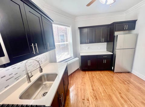 Tiny photo for 6619 CERMAK Road #2F, Berwyn, IL 60402 (MLS # 12731196)