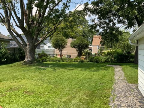 Tiny photo for 248 E Lyndale Avenue, Northlake, IL 60164 (MLS # 12508477)
