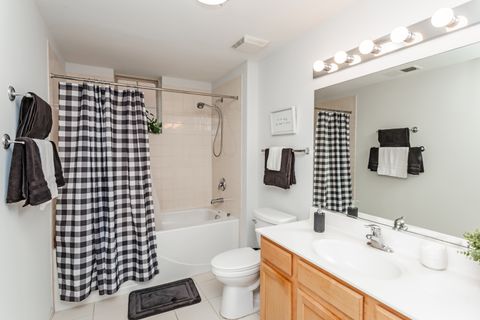 Tiny photo for 3817 S Ellis Avenue #101, Chicago, IL 60653 (MLS # 12338993)