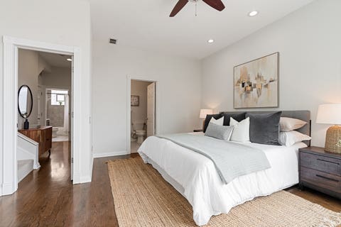Tiny photo for 2009 N Hoyne Avenue, Chicago, IL 60647 (MLS # 12711165)