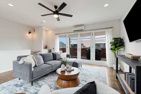 Tiny photo for 2009 N Hoyne Avenue, Chicago, IL 60647 (MLS # 12711165)