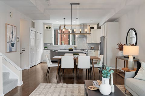 Tiny photo for 2009 N Hoyne Avenue, Chicago, IL 60647 (MLS # 12711165)