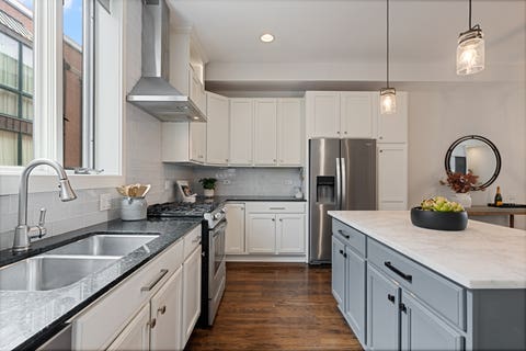 Tiny photo for 2009 N Hoyne Avenue, Chicago, IL 60647 (MLS # 12711165)