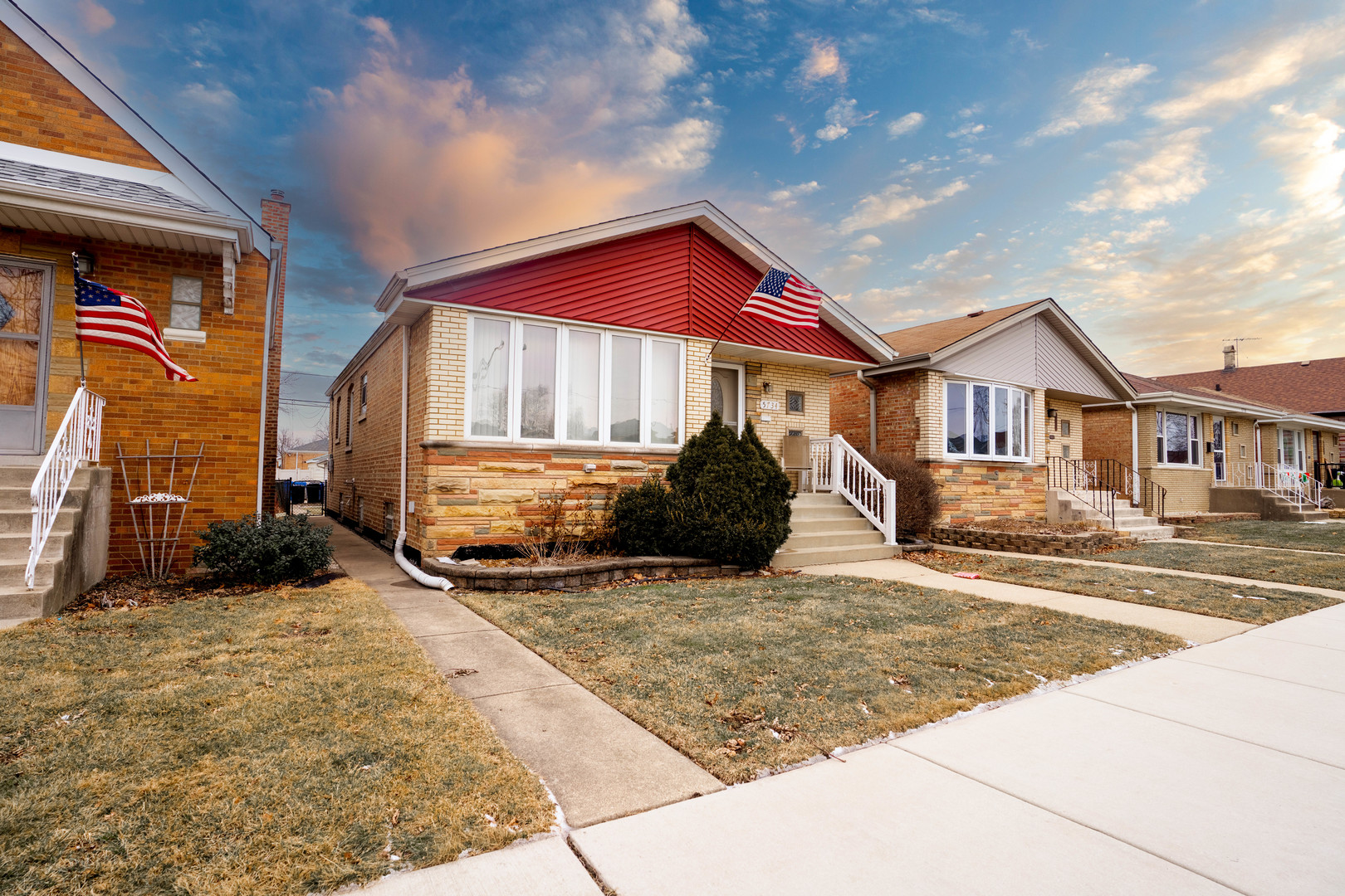 5734 S Melvina Avenue