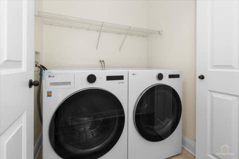 Tiny photo for 3326 S Lituanica Avenue, Chicago, IL 60608 (MLS # 12737353)