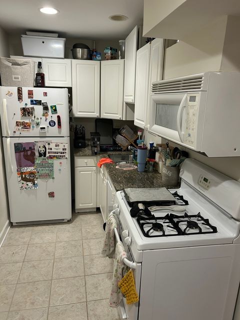 Tiny photo for 5953 N KENMORE Street #305, Chicago, IL 60660 (MLS # 12508785)
