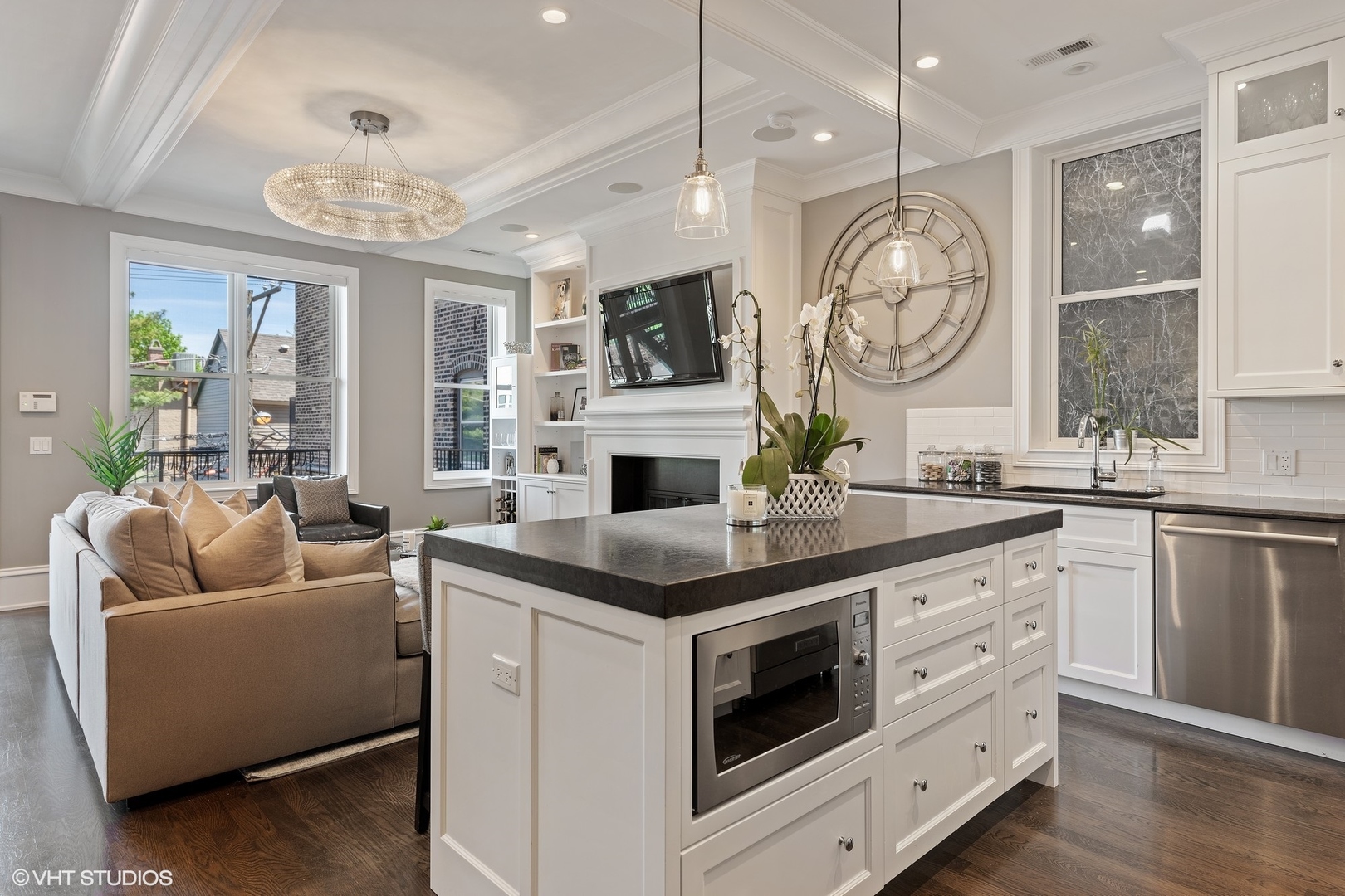 1905 N Bissell Street 2